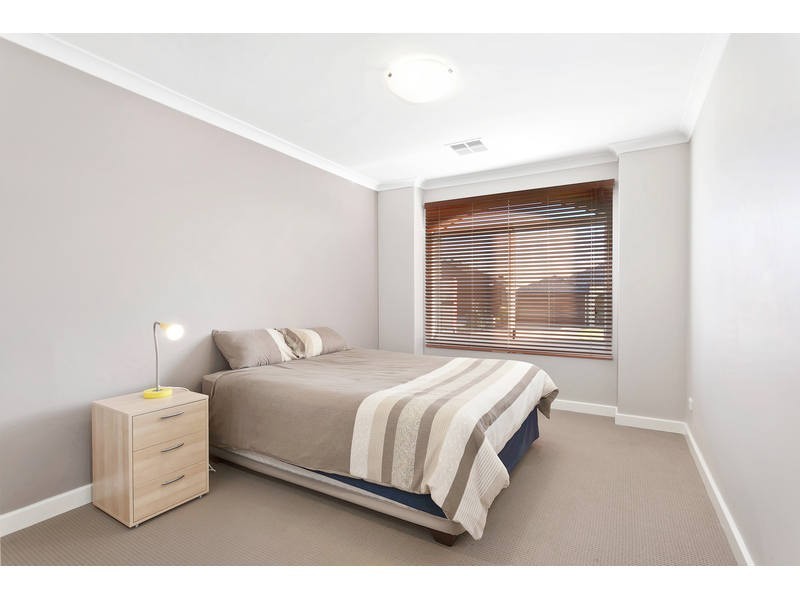 25 Armand Drive, Aubin Grove WA 6164
