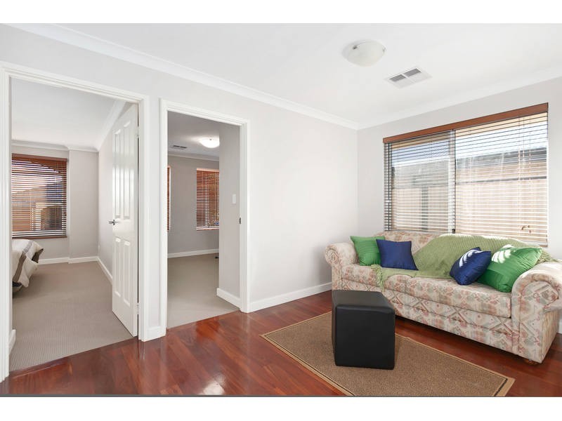 25 Armand Drive, Aubin Grove WA 6164