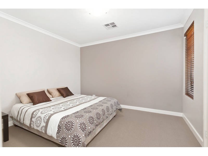 25 Armand Drive, Aubin Grove WA 6164