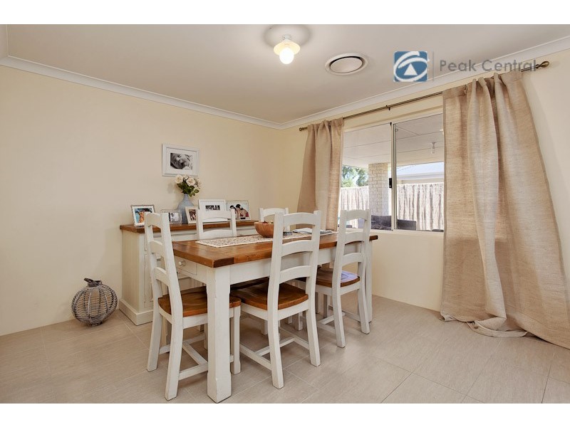 26 Atkins Parade, Hammond Park WA 6164