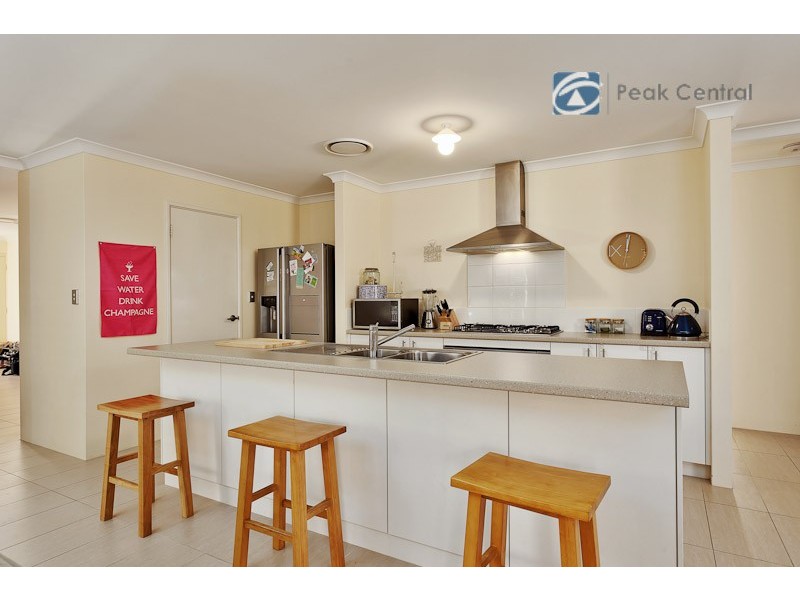 26 Atkins Parade, Hammond Park WA 6164