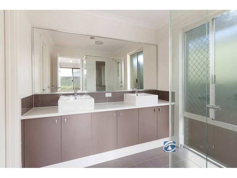 3 Vitality Mews, Aubin Grove WA 6164