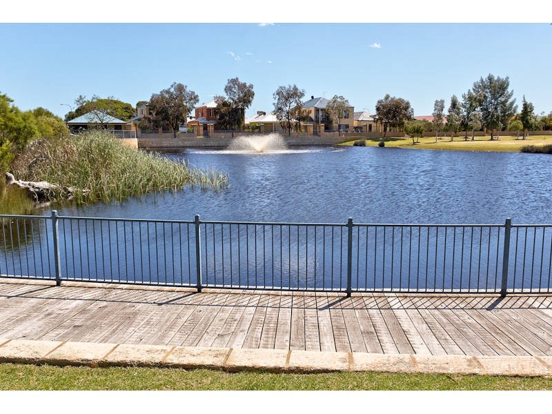 9 Paperbark Lane, Atwell WA 6164