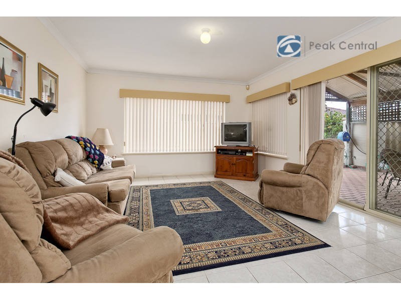 20a Fenimore Avenue, Munster WA 6166