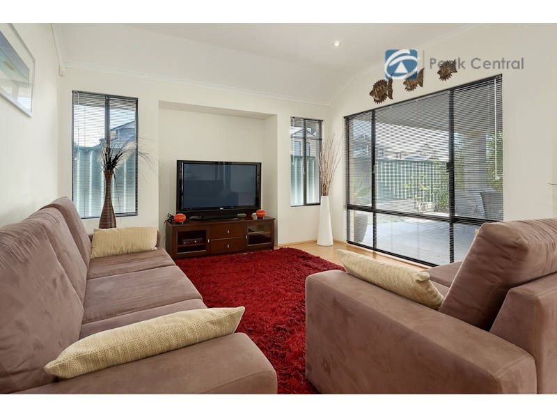 49 Freycinet Circuit, Aubin Grove WA 6164