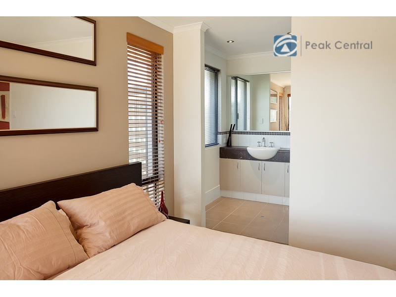 49 Freycinet Circuit, Aubin Grove WA 6164