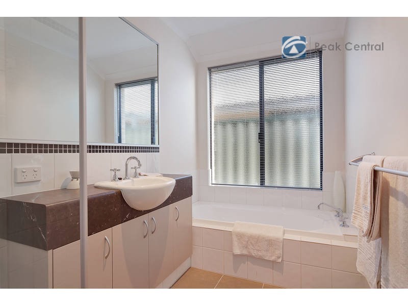 49 Freycinet Circuit, Aubin Grove WA 6164