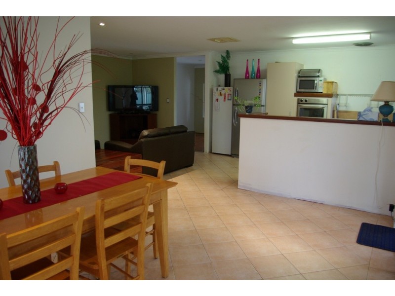 87 Folland Parade, Atwell WA 6164