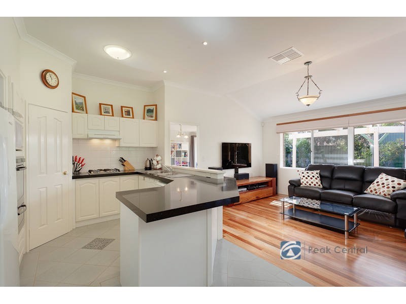 5 Calero Court, Atwell WA 6164