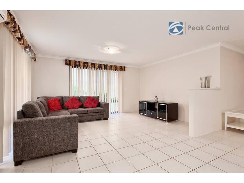 25 Roper Boulevard, Hammond Park WA 6164