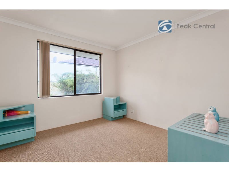 25 Roper Boulevard, Hammond Park WA 6164