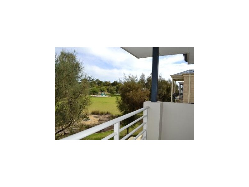 4a Observatory Avenue, Aubin Grove WA 6164