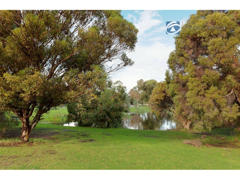 7 Hoult Mews, Atwell WA 6164
