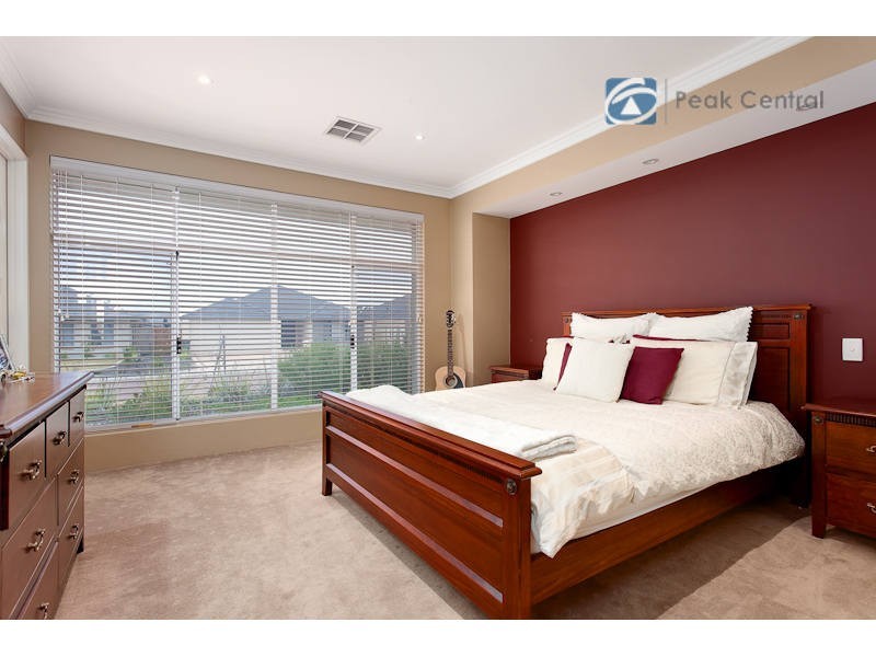 21 Kesiya Turn, Aubin Grove WA 6164