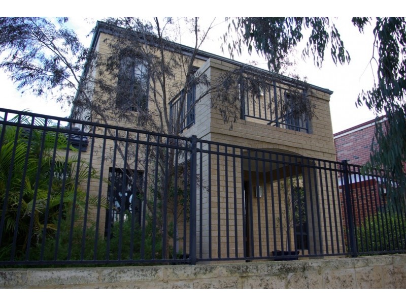27 Paperbark Lane, Atwell WA 6164