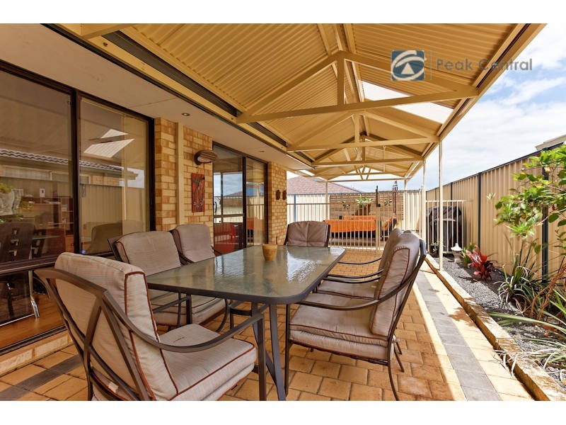 15 Brushfoot Boulevard, Success WA 6164