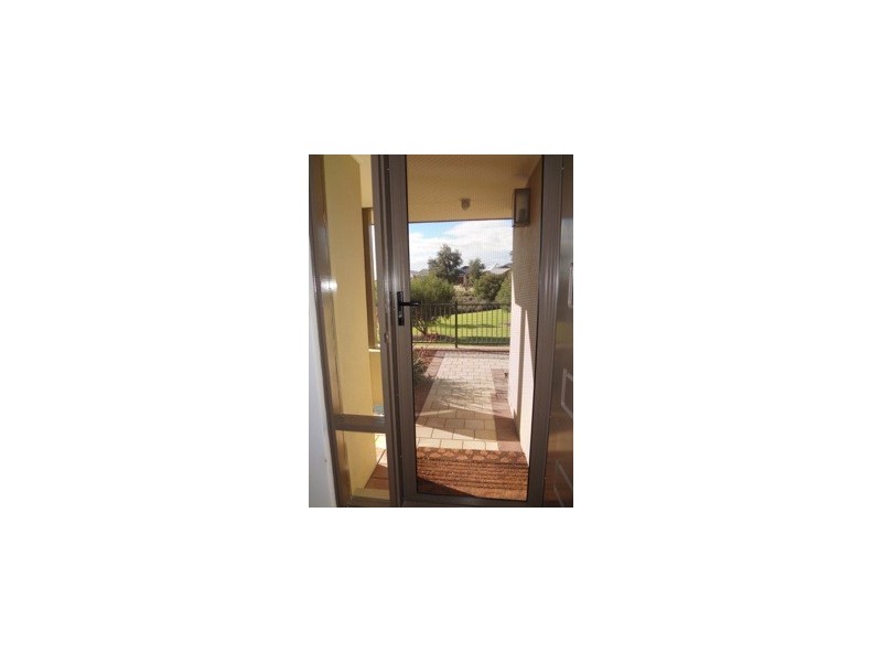 4 Serotina Lane, Aubin Grove WA 6164