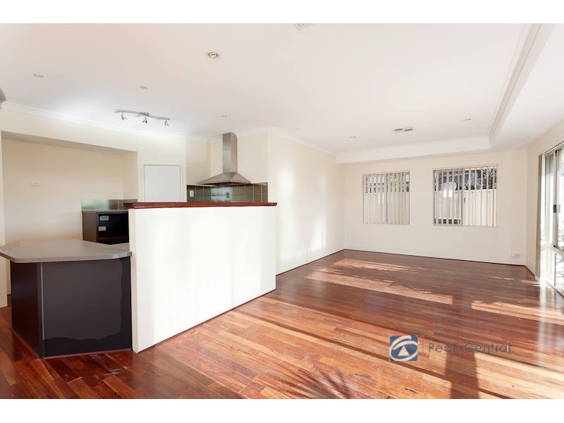 34 Brenchley Drive, Atwell WA 6164