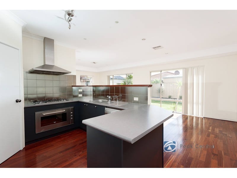 34 Brenchley Drive, Atwell WA 6164