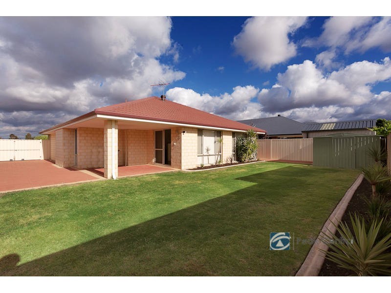 34 Brenchley Drive, Atwell WA 6164