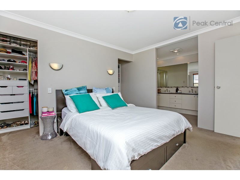 18 Minori Gardens, Yangebup WA 6164