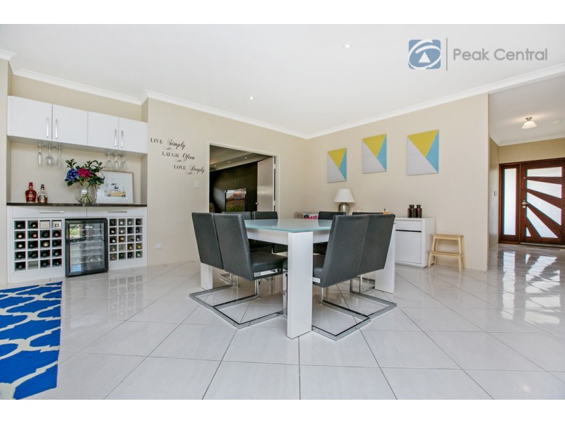 18 Minori Gardens, Yangebup WA 6164