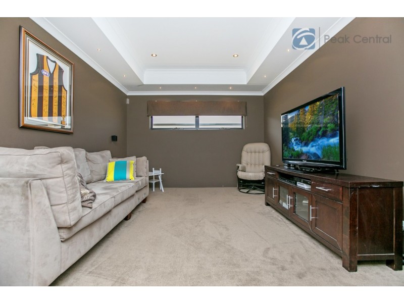 18 Minori Gardens, Yangebup WA 6164