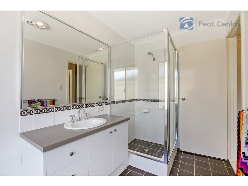 18 Minori Gardens, Yangebup WA 6164