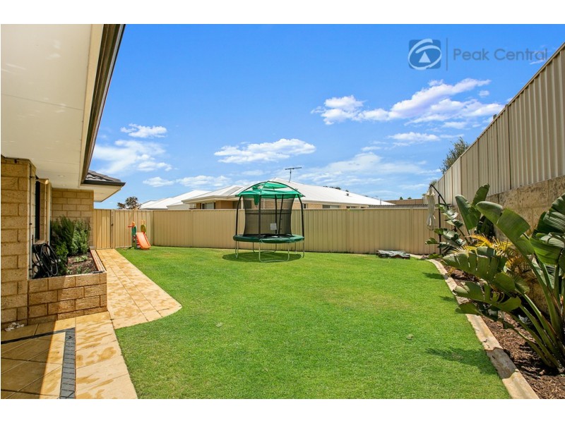 18 Minori Gardens, Yangebup WA 6164