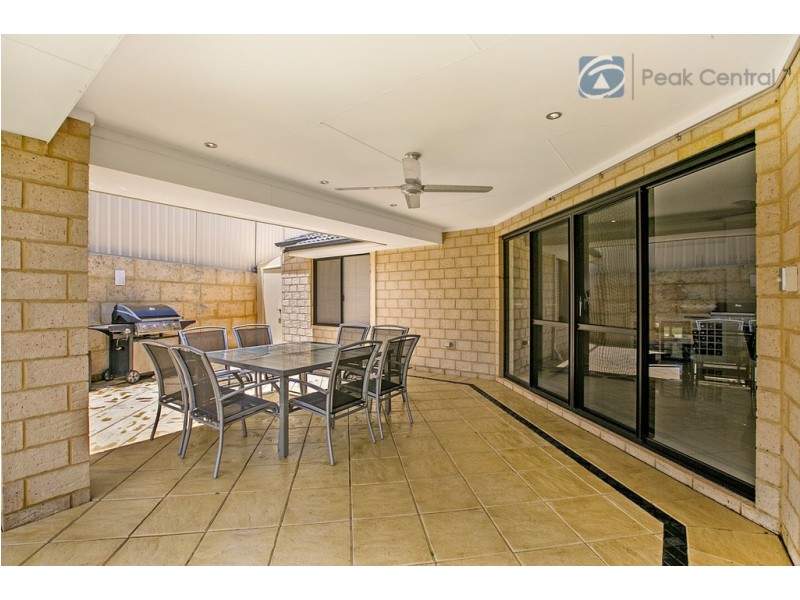 18 Minori Gardens, Yangebup WA 6164
