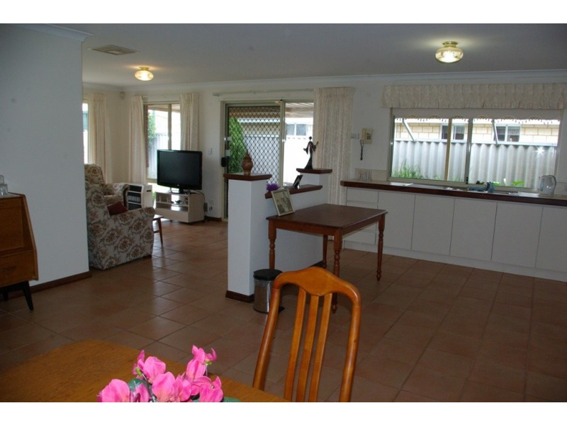 6 Delton Way, Atwell WA 6164