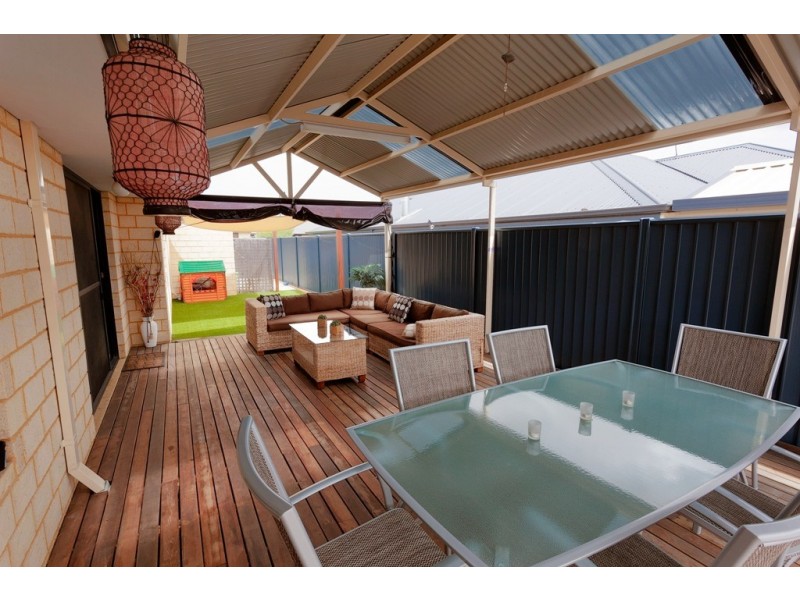 8 Bunya Green, Byford WA 6122