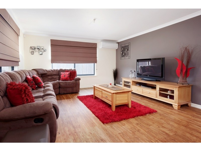 8 Bunya Green, Byford WA 6122