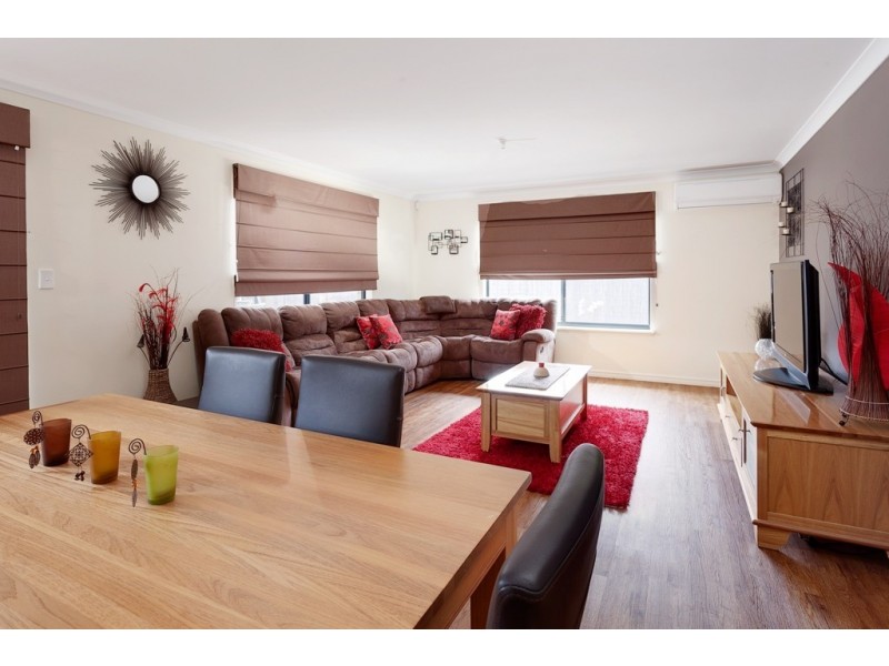 8 Bunya Green, Byford WA 6122