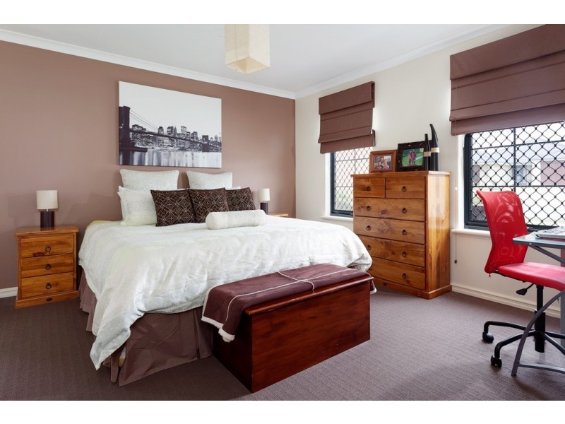 8 Bunya Green, Byford WA 6122