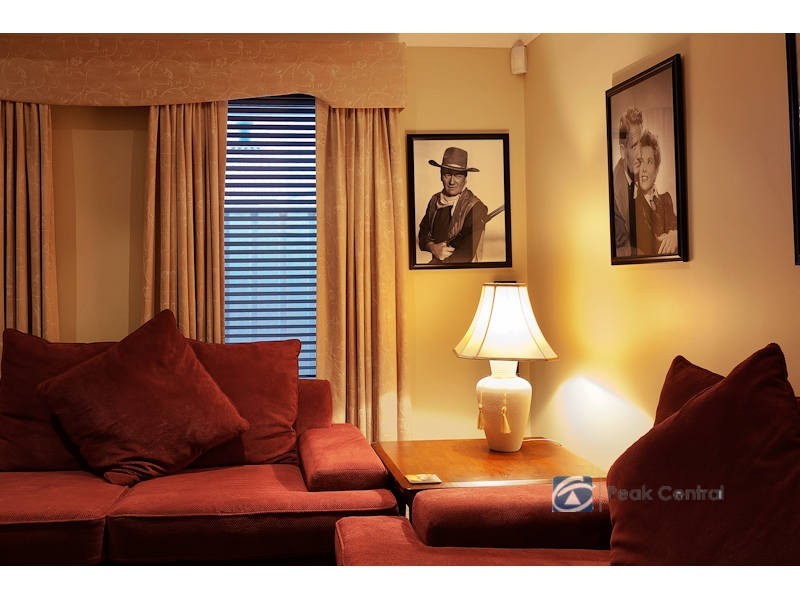 9 Calytrix Crescent, Success WA 6164