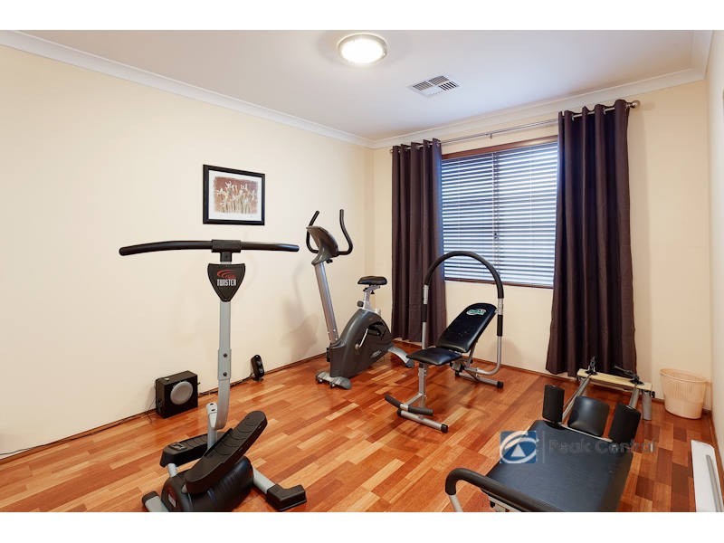 9 Calytrix Crescent, Success WA 6164