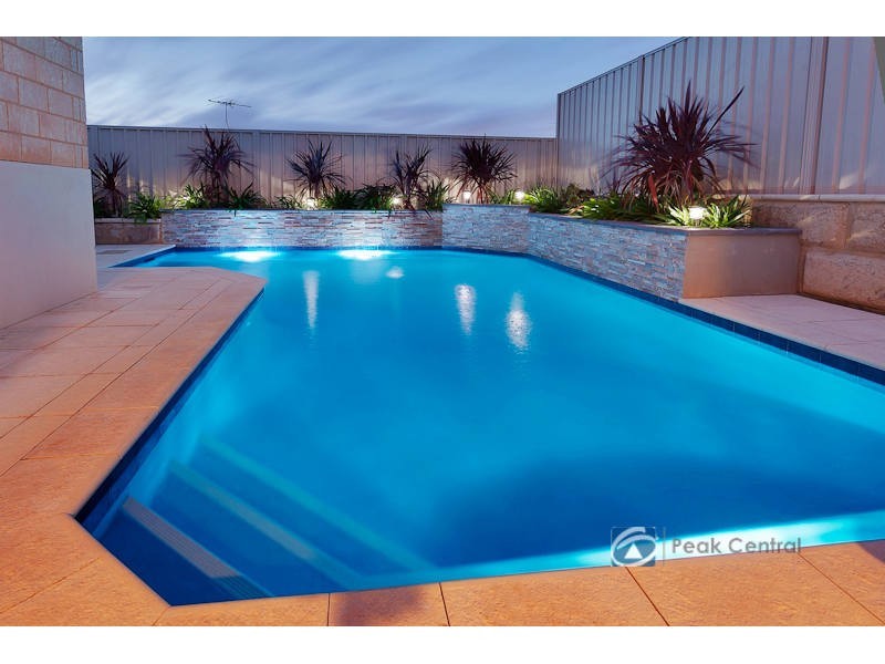 9 Calytrix Crescent, Success WA 6164