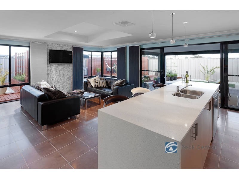 37 Gordona Parade, Beeliar WA 6164