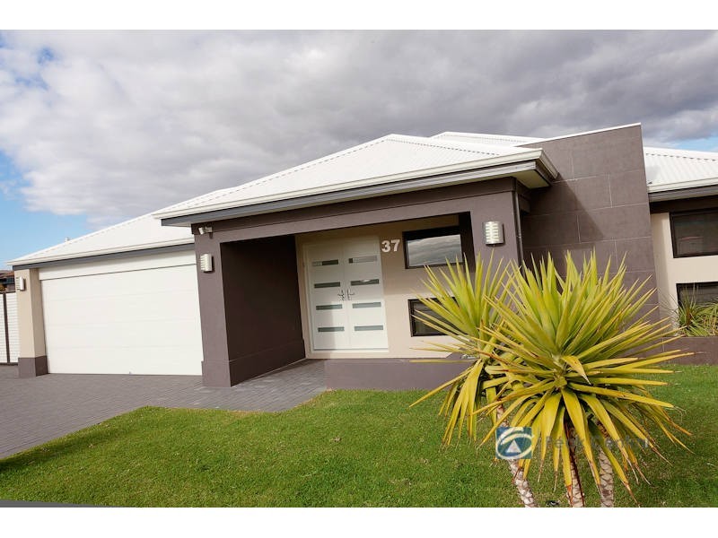 37 Gordona Parade, Beeliar WA 6164