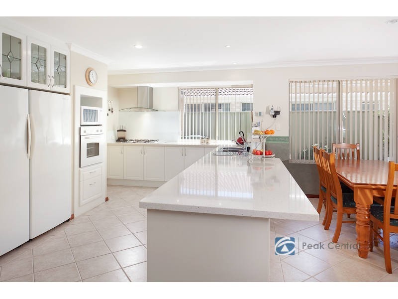 42 Hedges Retreat, Atwell WA 6164