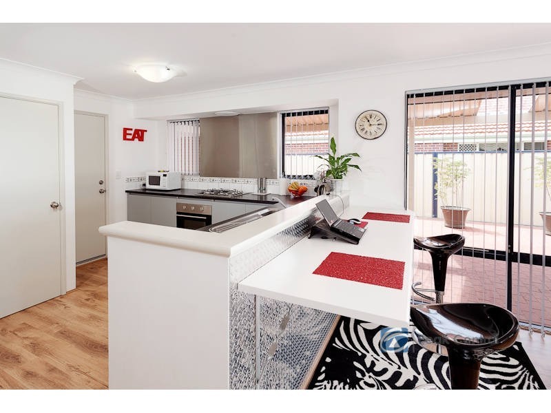 36 Montgomery Drive, Success WA 6164
