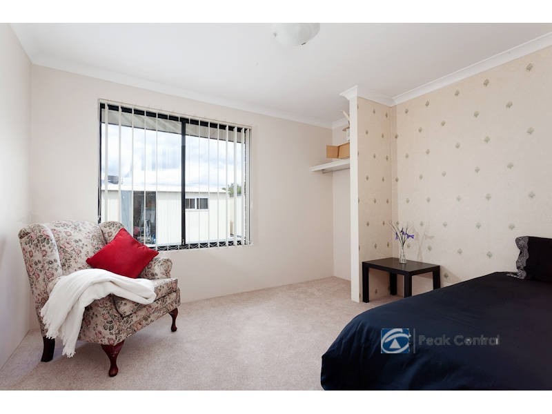 36 Montgomery Drive, Success WA 6164