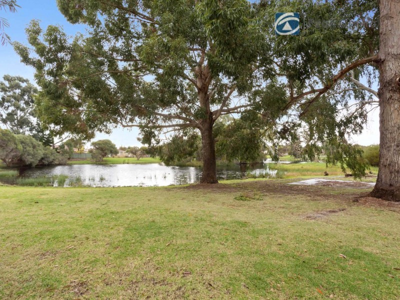 121 Lydon Boulevard, Atwell WA 6164