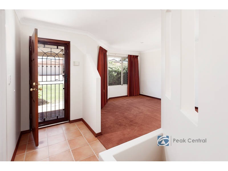 27 Minyon Circuit, Atwell WA 6164