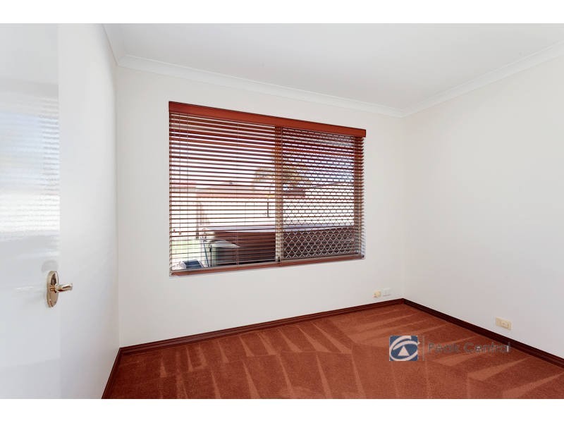 27 Minyon Circuit, Atwell WA 6164