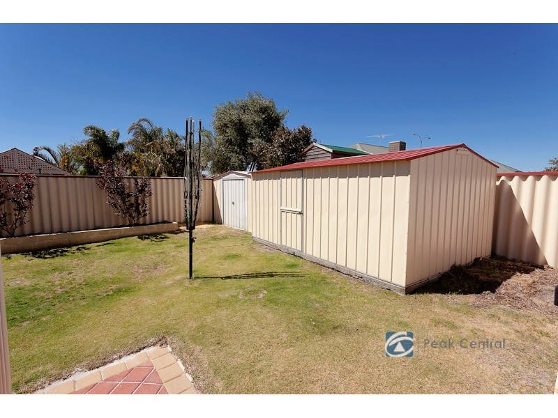 27 Minyon Circuit, Atwell WA 6164