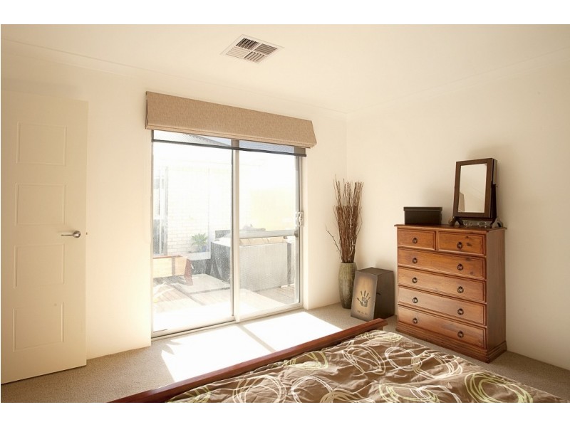 10 Latteri Turn, Aubin Grove WA 6164