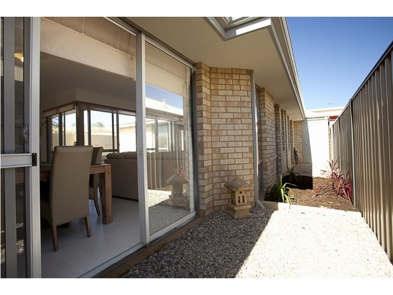 10 Latteri Turn, Aubin Grove WA 6164