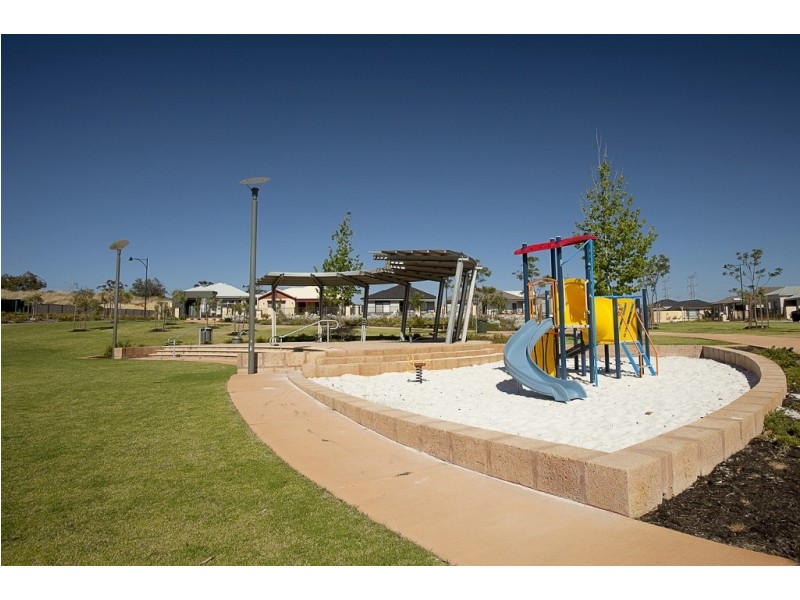10 Latteri Turn, Aubin Grove WA 6164